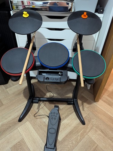 Band hero guitar - hero, drum
