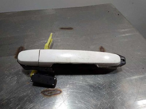 Exterior left rear door handle - exterior,