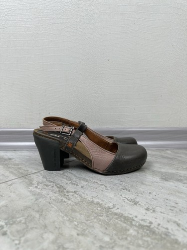 The art company - shoes, heels