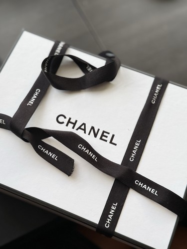Authentic chanel empty gift - chanel,