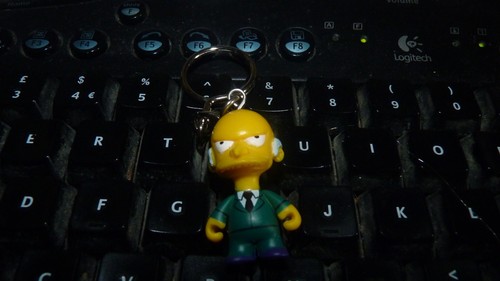 Kidrobot the simpsons 4cm - simpsons,