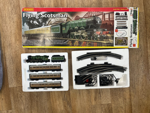 Hornby flying scotsman train - hornby,