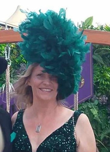 Emerald green feather hat - emerald,