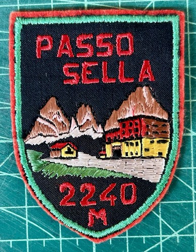Rare embroidered 1950s passo - embroidered,