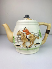Vintage Kitsch Keele Street Pottery Hunting Teapot