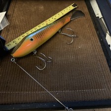 Large 8” Wood Muskie