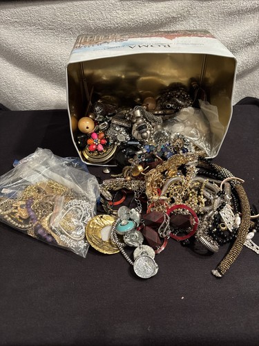 Broken jewellery bits - broken, house