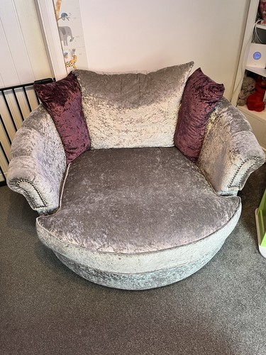 Dfs cuddler swivel chair - cuddler/swivel,