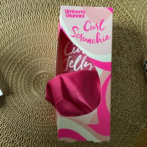 Curl gel and scrunchie umberto - and,