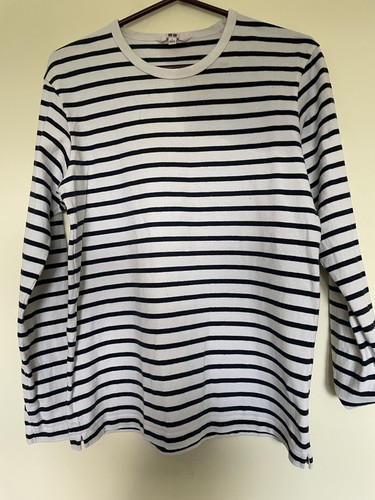 Uniqlo navy and white striped