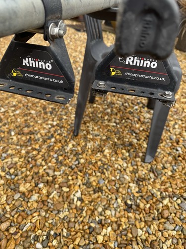 Rhino roof rack bars - roof,