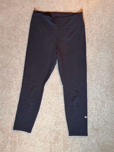 Minimalist athleisure cropped - minimalist,