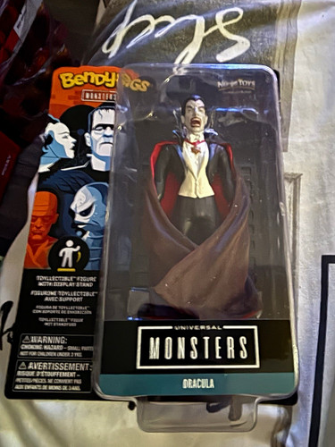 Universal monsters dracula - universal,
