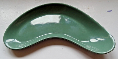 Manor green crescent dish - green,