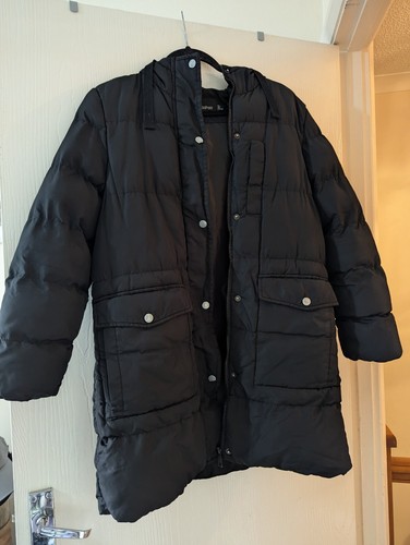 Boohoo black puffer coat with - black,