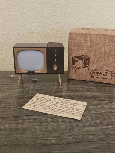 Vintage 1950 mcm television - vintage,