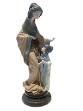 NAO BY LLADRO 0279 GEISHA JAPANESE MOTHER & DAUGHTER FIGURINE