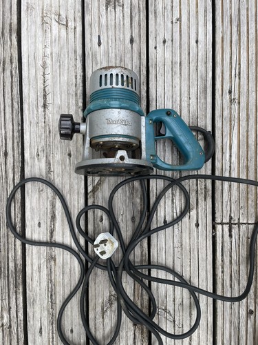 Makita router model 3601b - router,