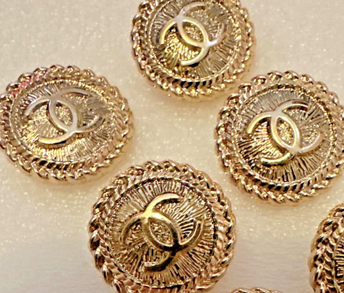Gold chanel buttons - gold,