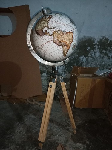 Big modern map - 18",