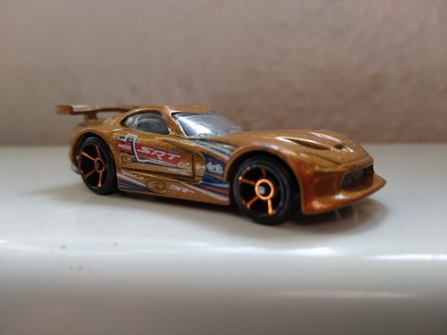 Hot wheels dodge srt viper - hot,