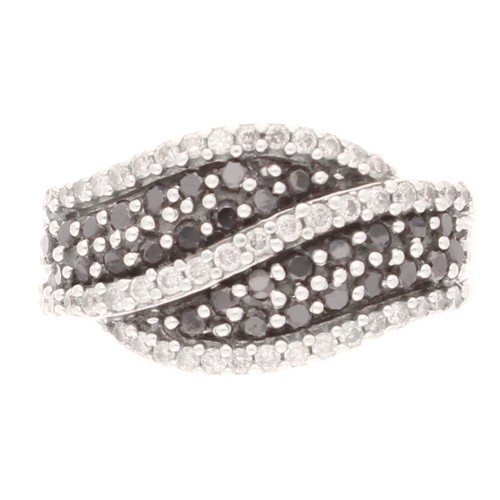 9ct white gold 72ct black - 9ct, &