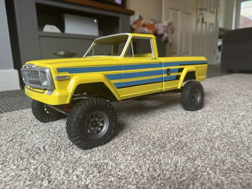 Scale rock crawler - 1/10,