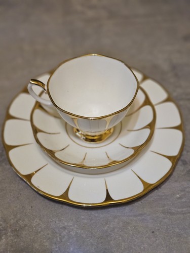 Art deco royal - royal, gold