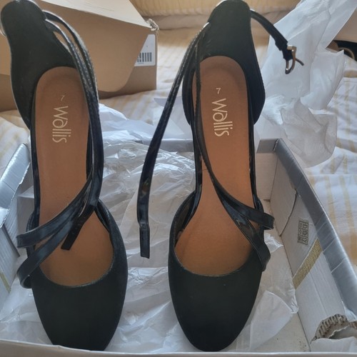 Brand new black wallis shoes - black,