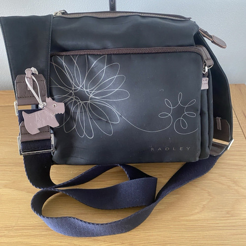 Radley medium black nylon - radley,
