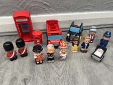 ELC Happyland royal baby london bus playset with king and queen bundle & taxi