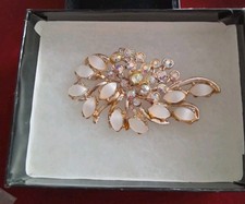 Vintage Style White Lucite Aurora Borealis Paste Stones Flower BROOCH