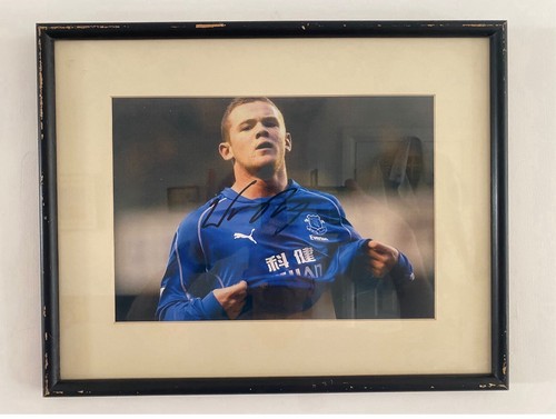 Wayne rooney signed - signed, everton