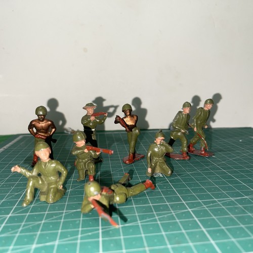 Vintage lead soldiers - vintage,