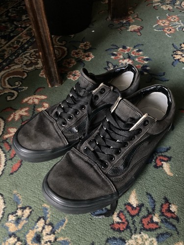 Size well worn - size, old