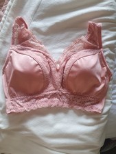 AHH BY RHONDA SHEAR Women's Pin-Up Lace Leisure Bra, Removable Pads Blush Size L