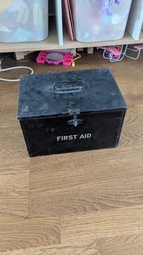 Vintage metal first aid - first,