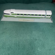 Del Prado model of the ETR 300 "Settebello" train. 
