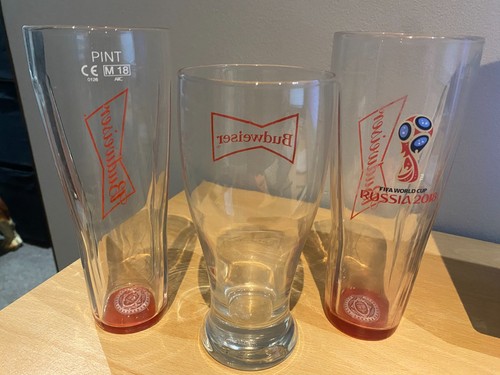 Budweiser pint glasses - x,