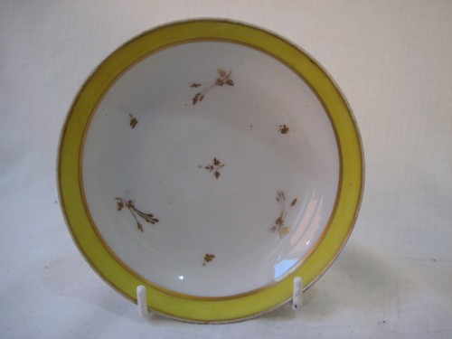 Pinxton new hall saucer - (?)/,