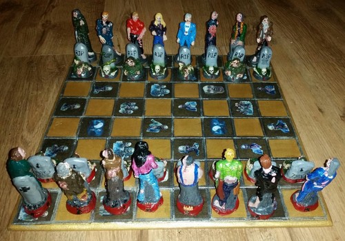 Walking dead zombie chess set - dead,