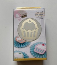 Ek Success - Cupcake Punch - Large - Craft Paper/Card Punch