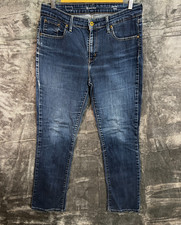 Levi’s 32 Demi Curve Classic