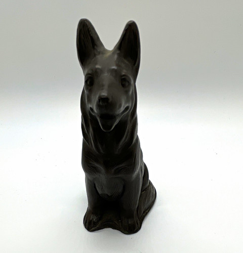 Alsatian dog figurine - ,