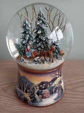 Traditional Musical Christmas Snow Globe Horse Drawn Sleigh Boxed Music Box Worl