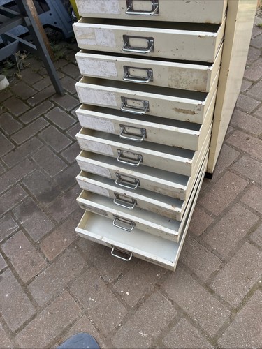Leabank filing cabinet - cabinet, metal