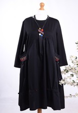 NESLAY Absolutely Stunning Lagenlook Black Dress One Size Pockets 50" Bust - B22