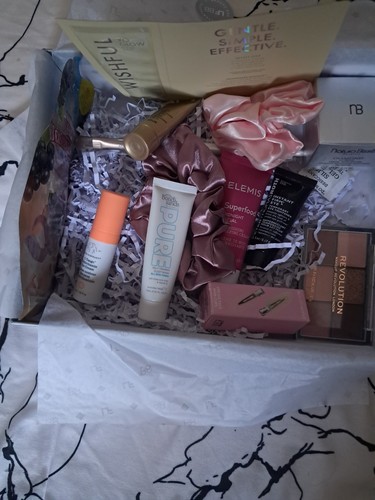 Beauty products large bundle - products,