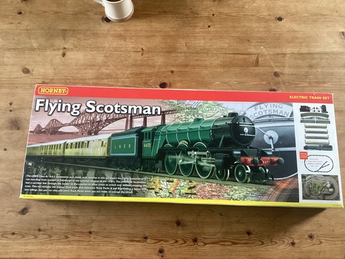 Hornby r1039 flying - flying, scotsman
