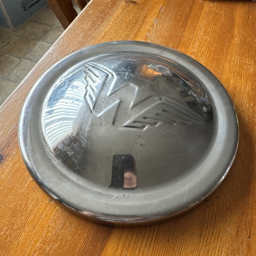Wolseley 1500 chrome hub cap - 1500,